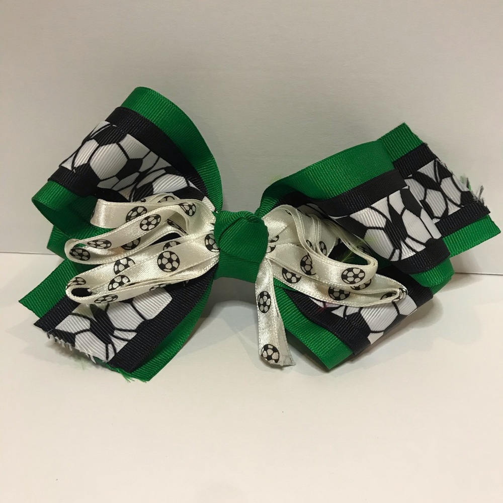 Girls large hair bow